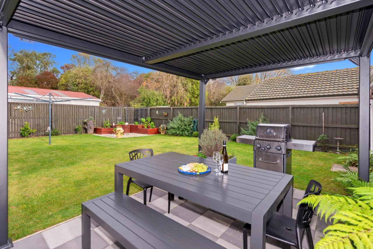 Leave Of Absence - Christchurch Holiday Home Eksteriør billede